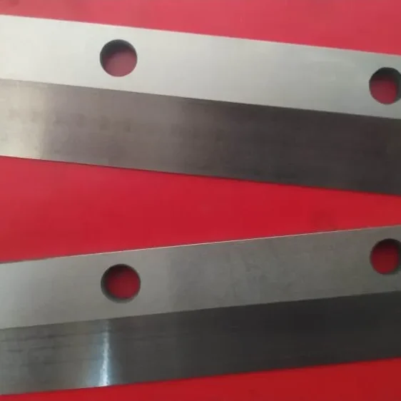 Usinage de précision CNC tournage fraisage à Tanger – Tolérances au centième et débitage laser plasma par 3M Mécanique.