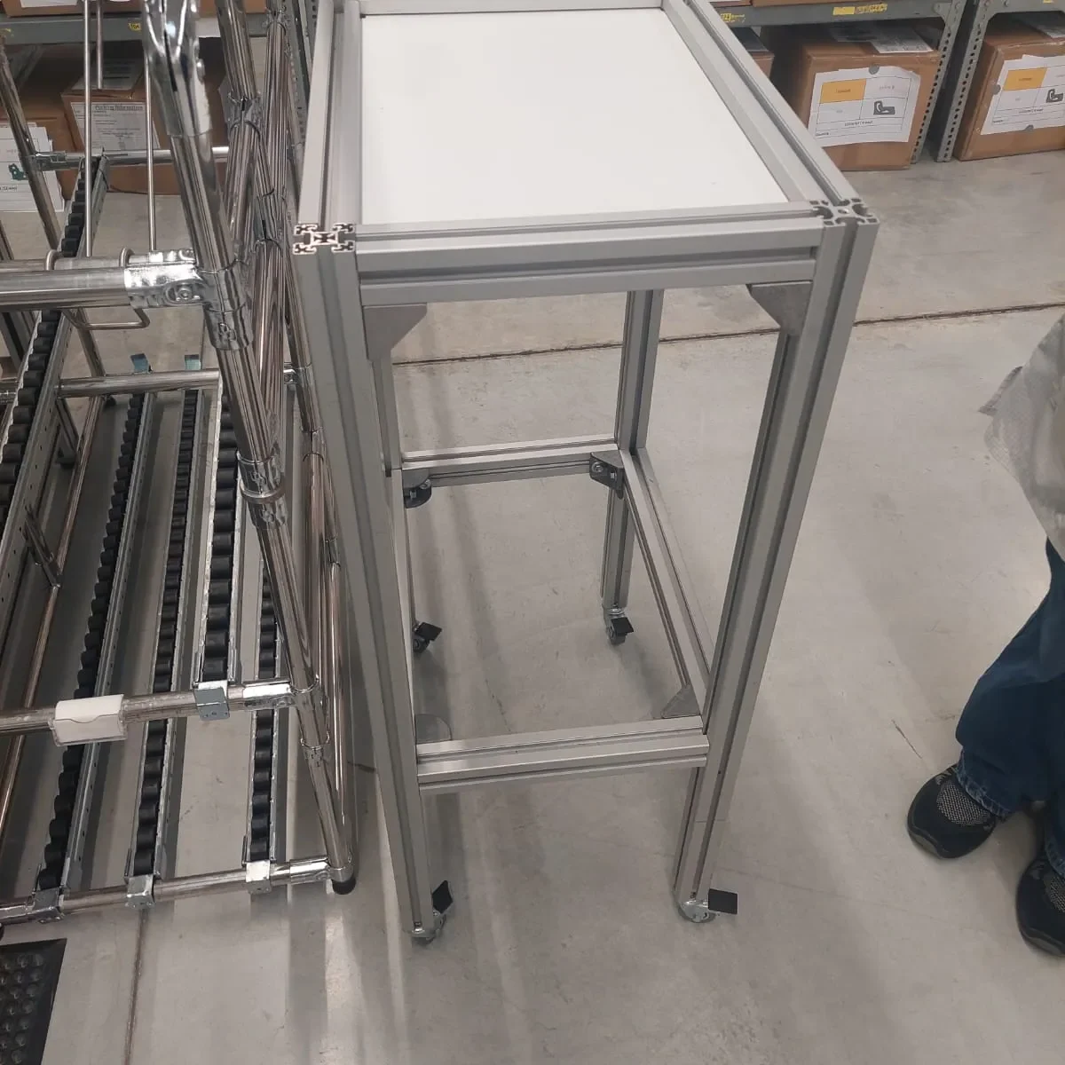 Menuiserie aluminium inox AISI 304/316 sur mesure à Tanger – Finitions brossées polies pour agroalimentaire pharma par 3M Mécanique.